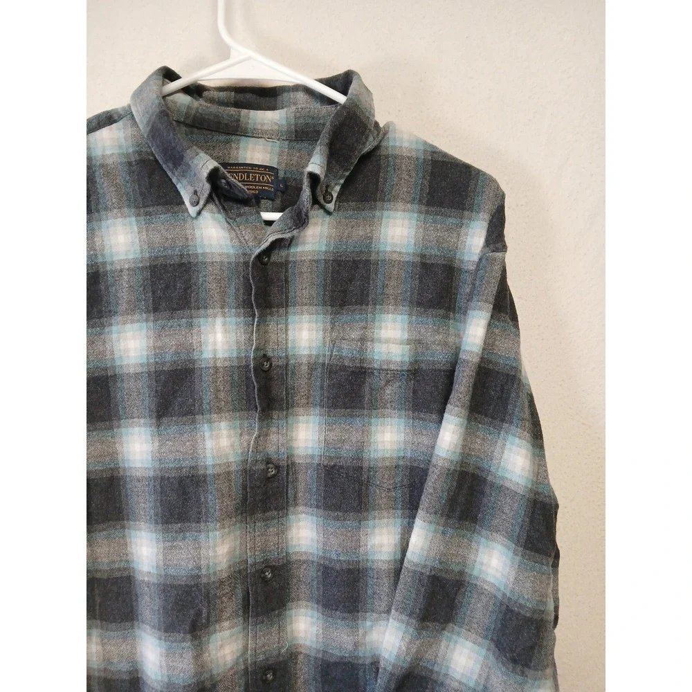 Pendleton‎ cotton flannel button up mens large -Flaw